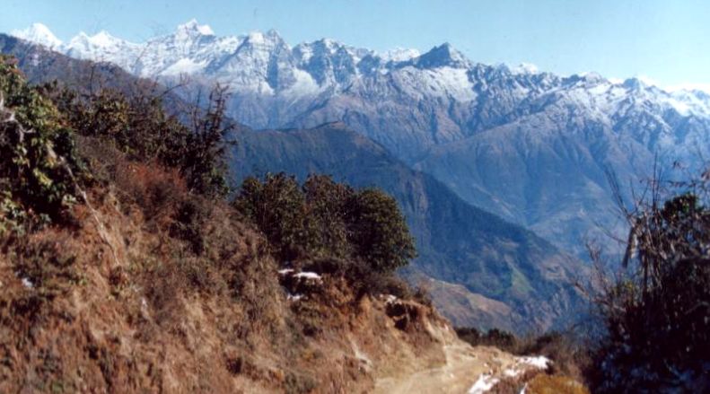 View from Tragsindo Pass