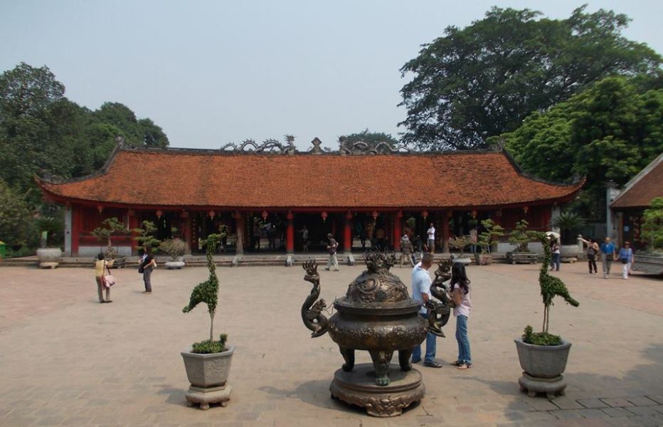 Pavillion in Temple of Literature ( Van Mieu ) in Hanoi