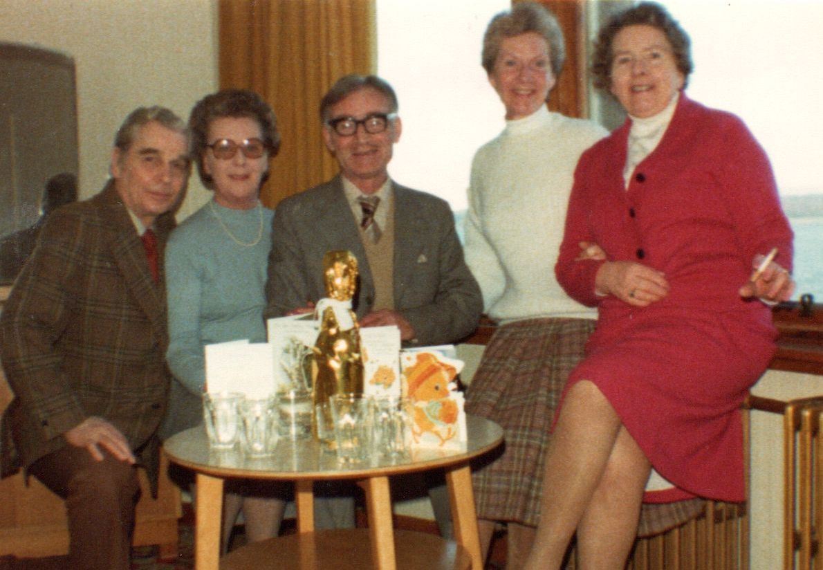 Robert Lipsett, Catherine Cameron,  Charles Welch Ingram , Charlotte ( ne Cameron ) Ingram and friends