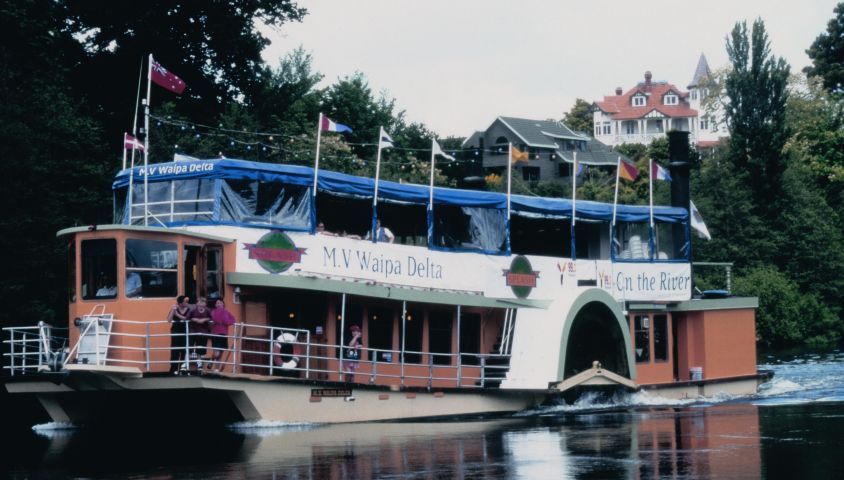 Steam Boat on the Waikato River