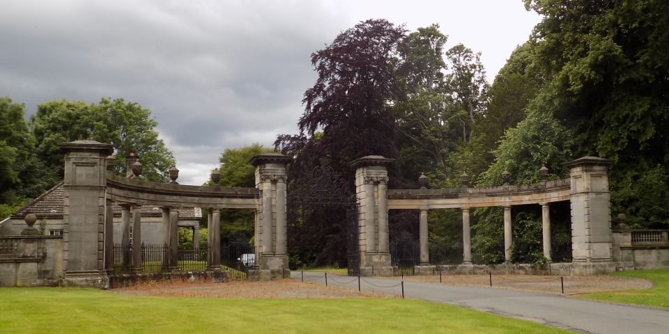 Entrance Gates to Hopetoun House