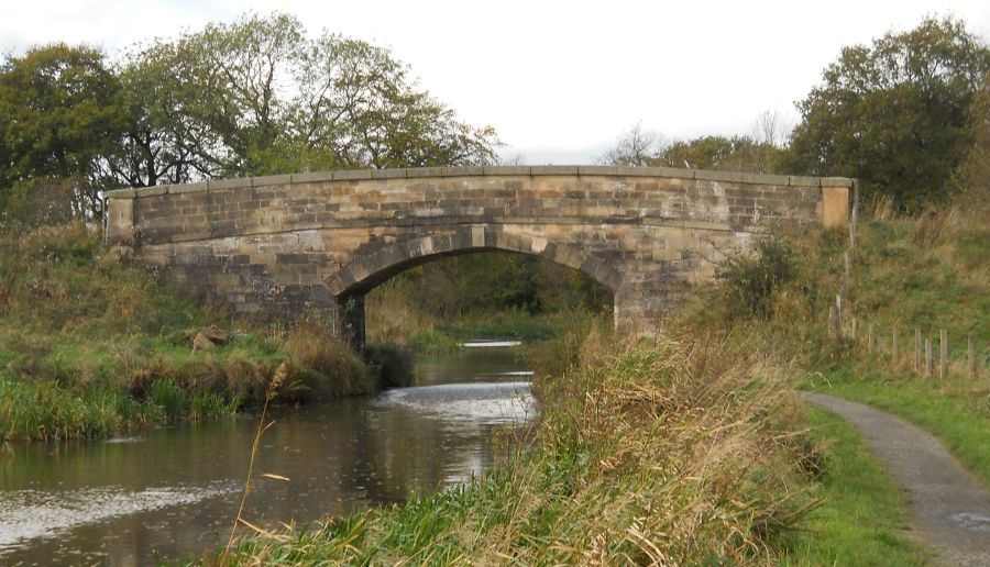 Union Canal between Falkirk and Linlithgow