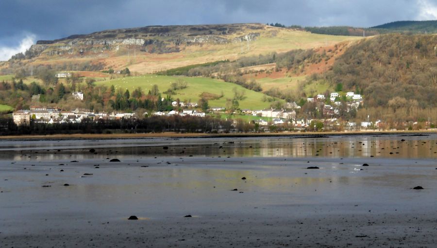 Lang Craigs in the Kilpatrick Hills above the River Clyde