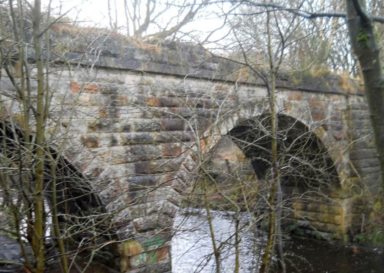 Bridge over the Glazert Water on the Thomas Muir Trail / Strathkelvin Railway Path